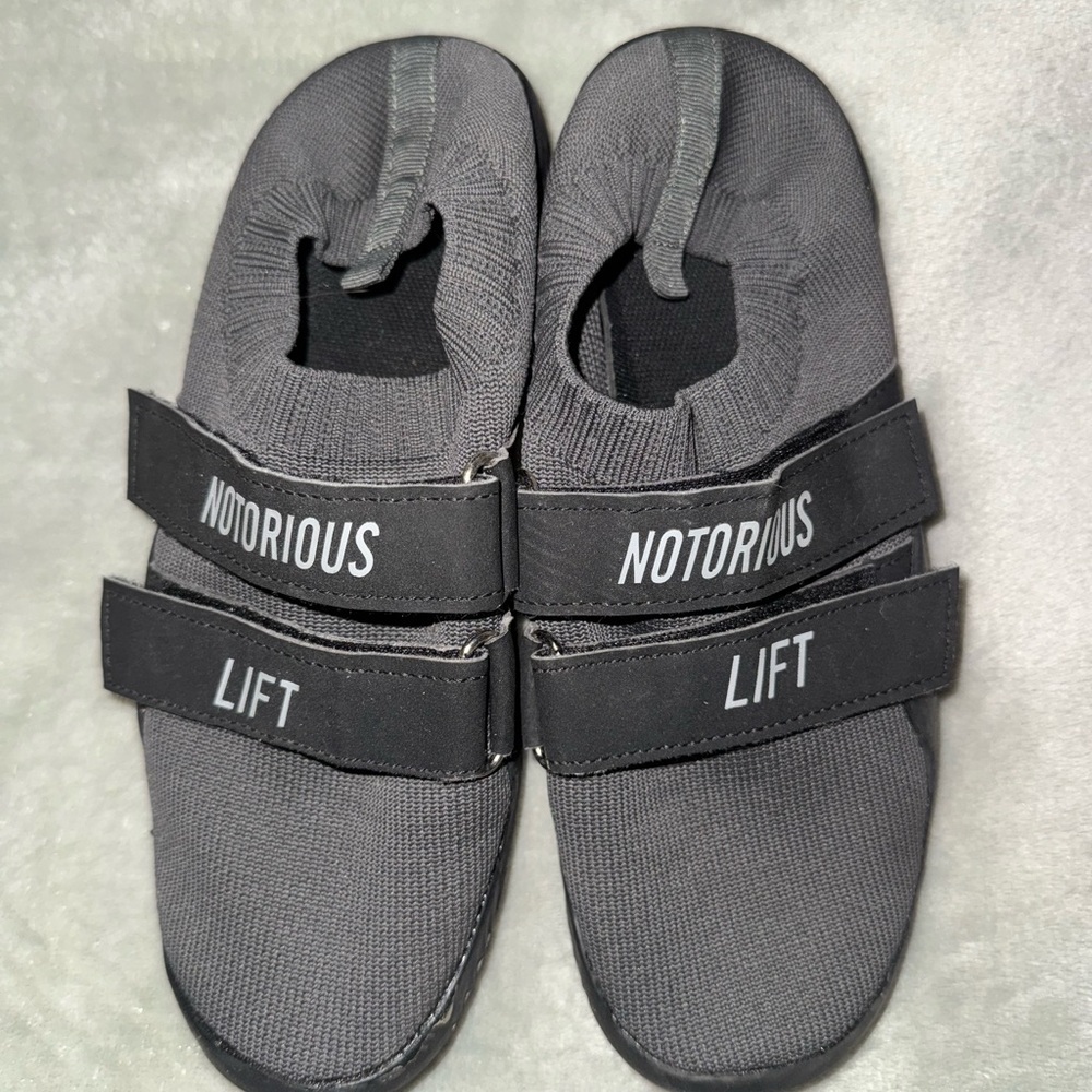 Notorious Lift Sumo Sole Women's Black Athletic Shoes